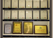 全自(zi)動C型鋼(gang)成(cheng)型機(ji)加工(gong)的(de)材料(liao)爲什(shen)麼(me)被稱(cheng)爲C型鋼？
